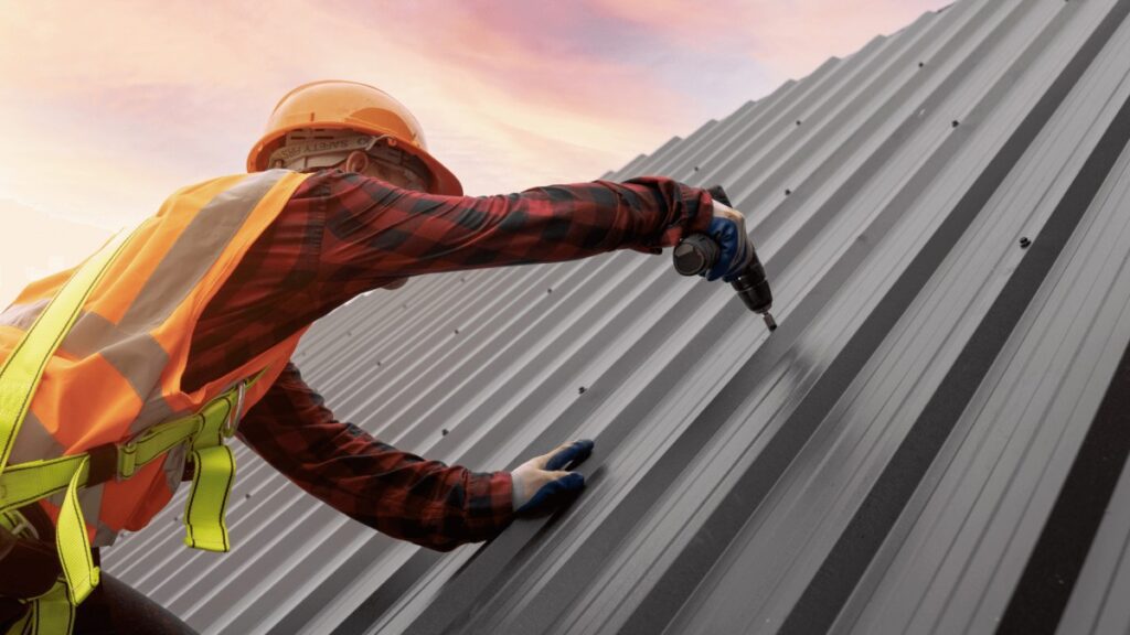 5 Best Step In Radiant Barrier Installation - Summit Roof Service