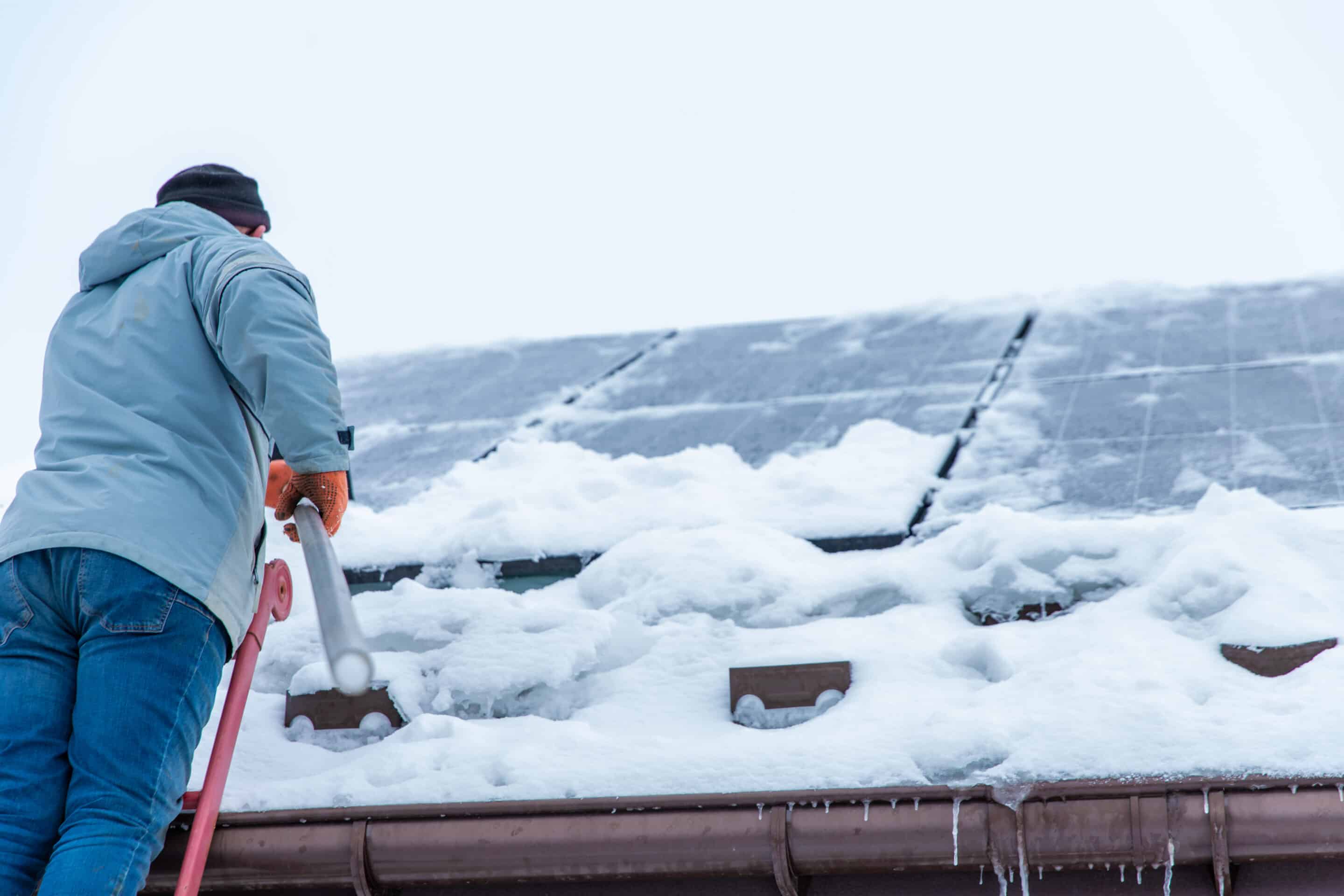 Roof repair on winter